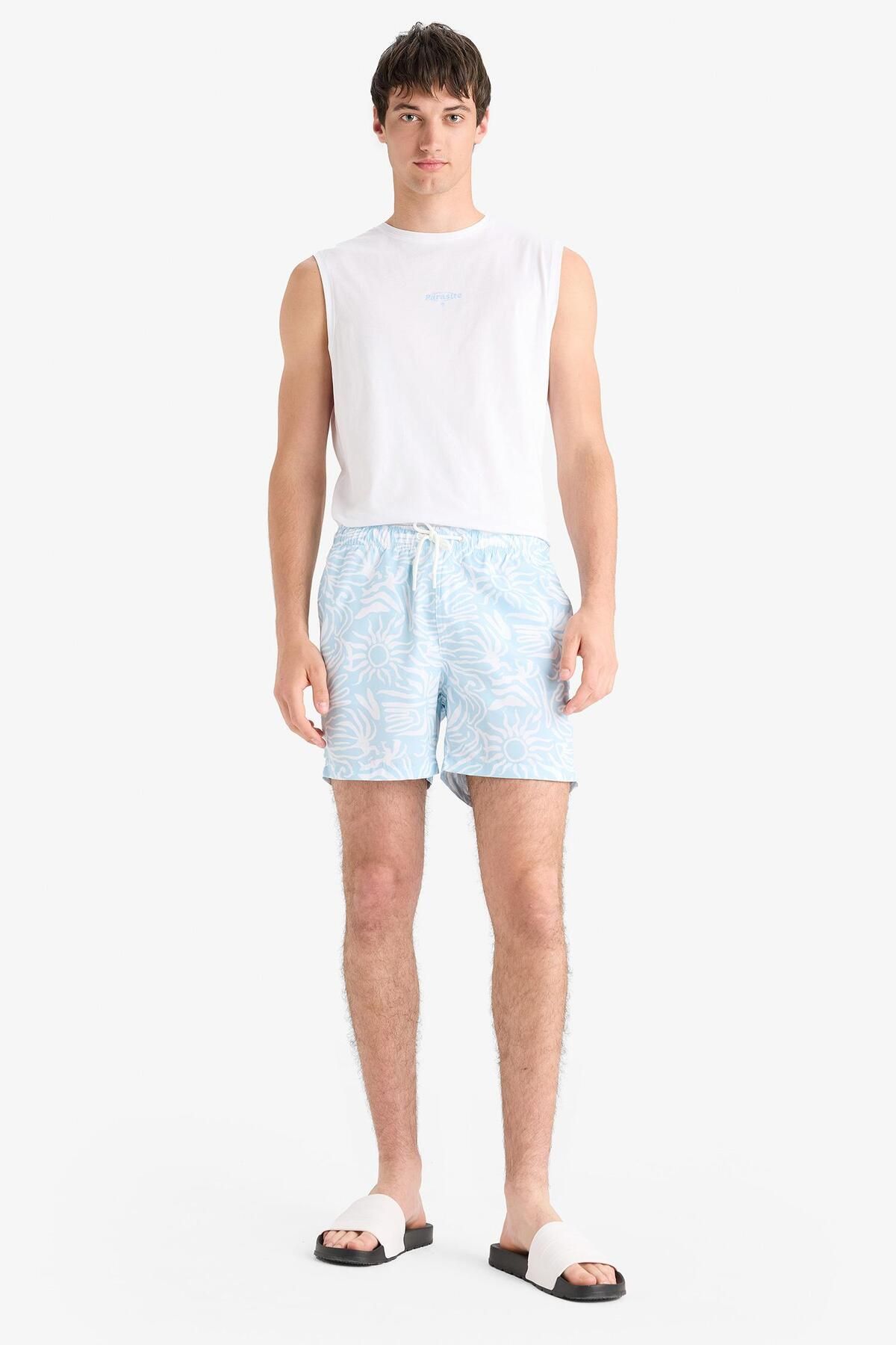 DeFacto-Gemusterte kurze Badeshorts mit Netzfutter E0974AX25HS 1