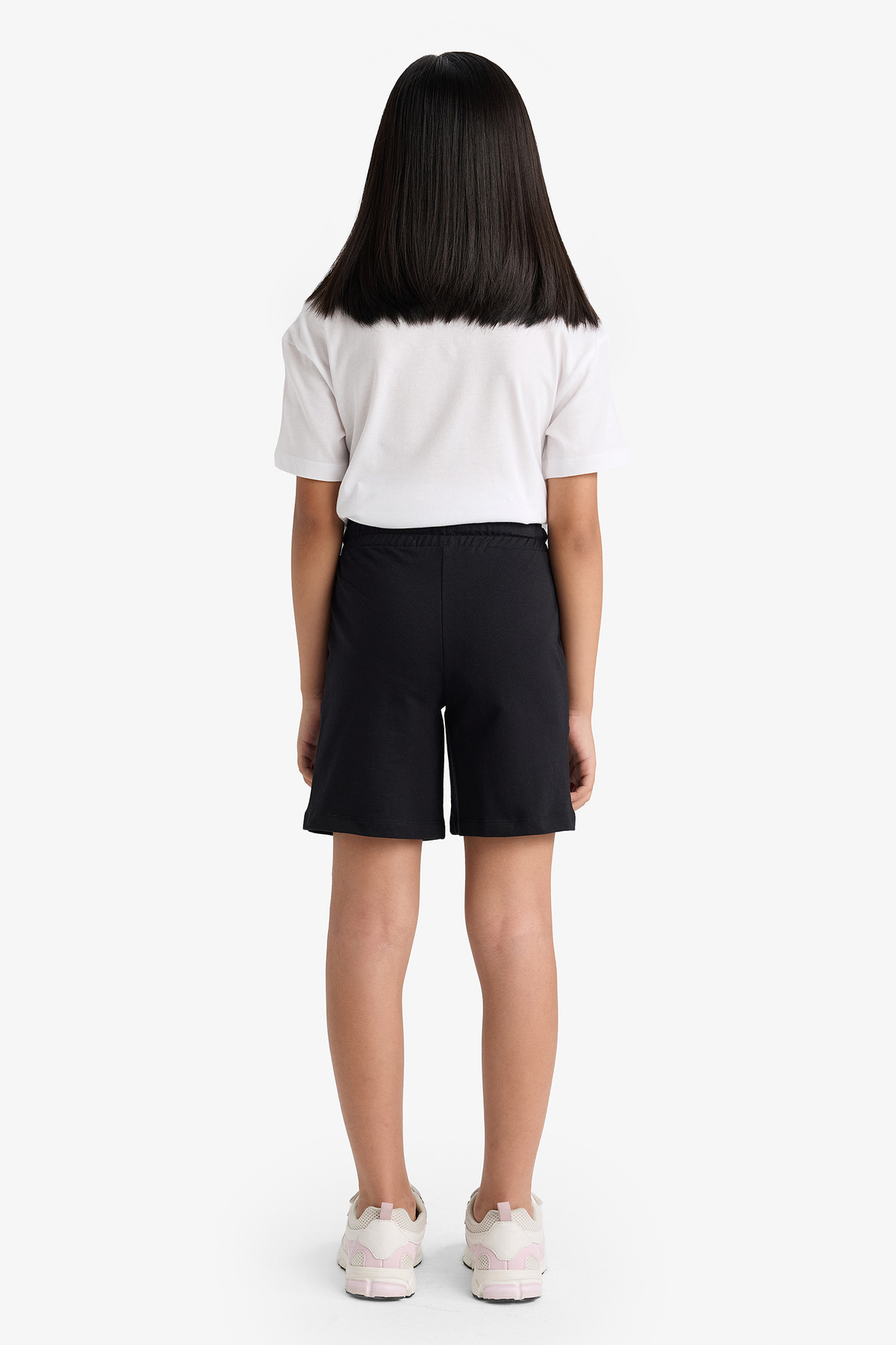 DeFacto-Mädchen-Shorts Relax Fit Basic Solid mit elastischem Bund D9058A825HS 6