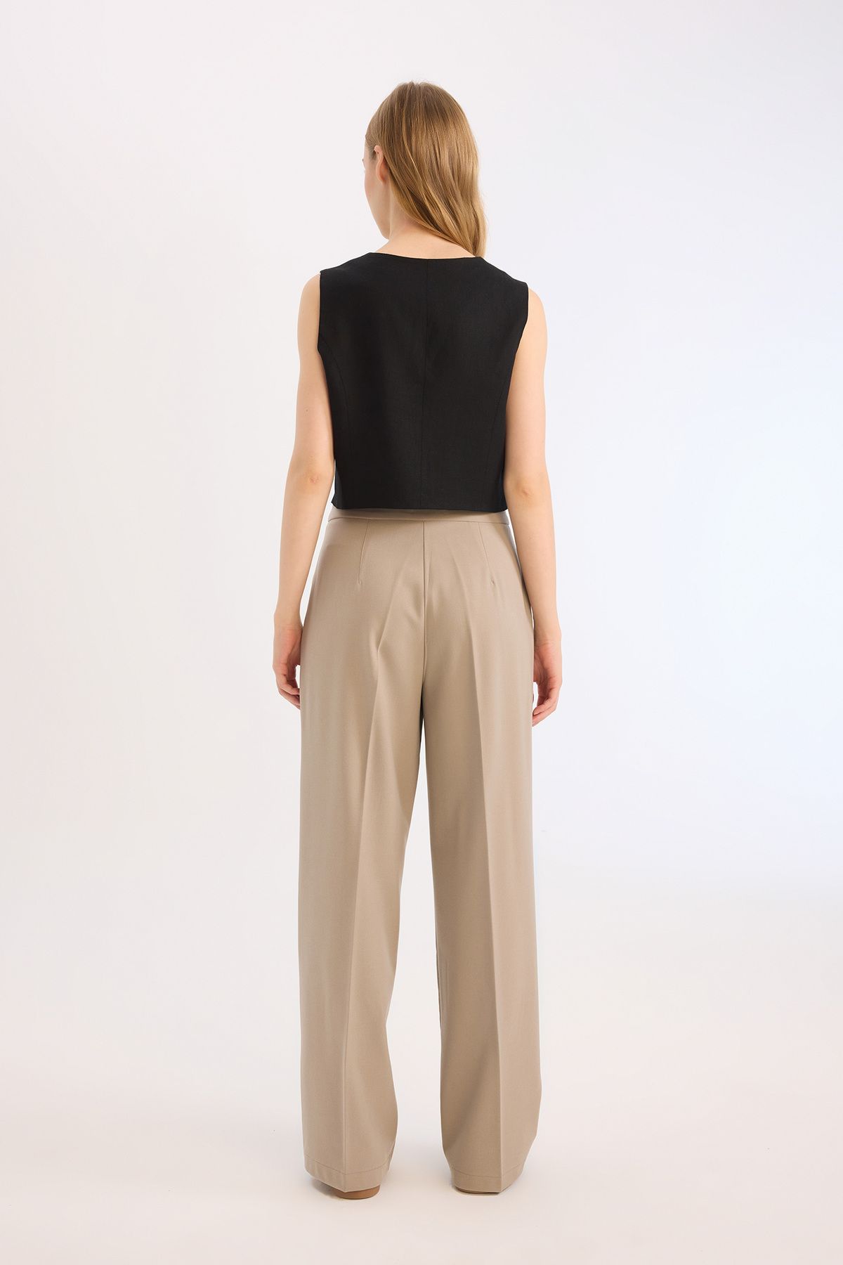DeFacto-Basic-Hose mit hoher Taille und weitem Bein – C6402AX25SP 5