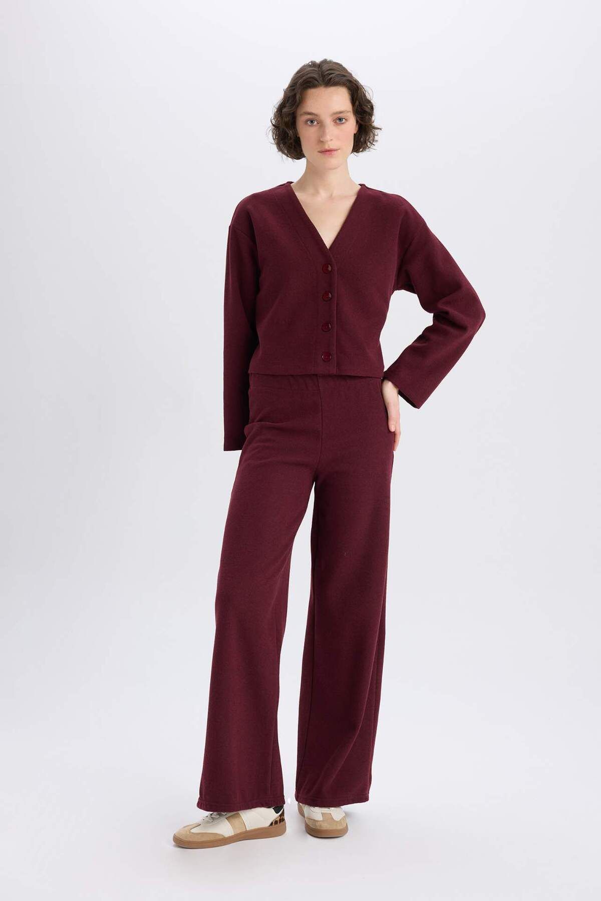 DeFacto-2er-Set Strickjacke mit V-Ausschnitt und Knöpfen, Hose mit weitem Bein und dehnbarer Taille E9859AX24WN 3