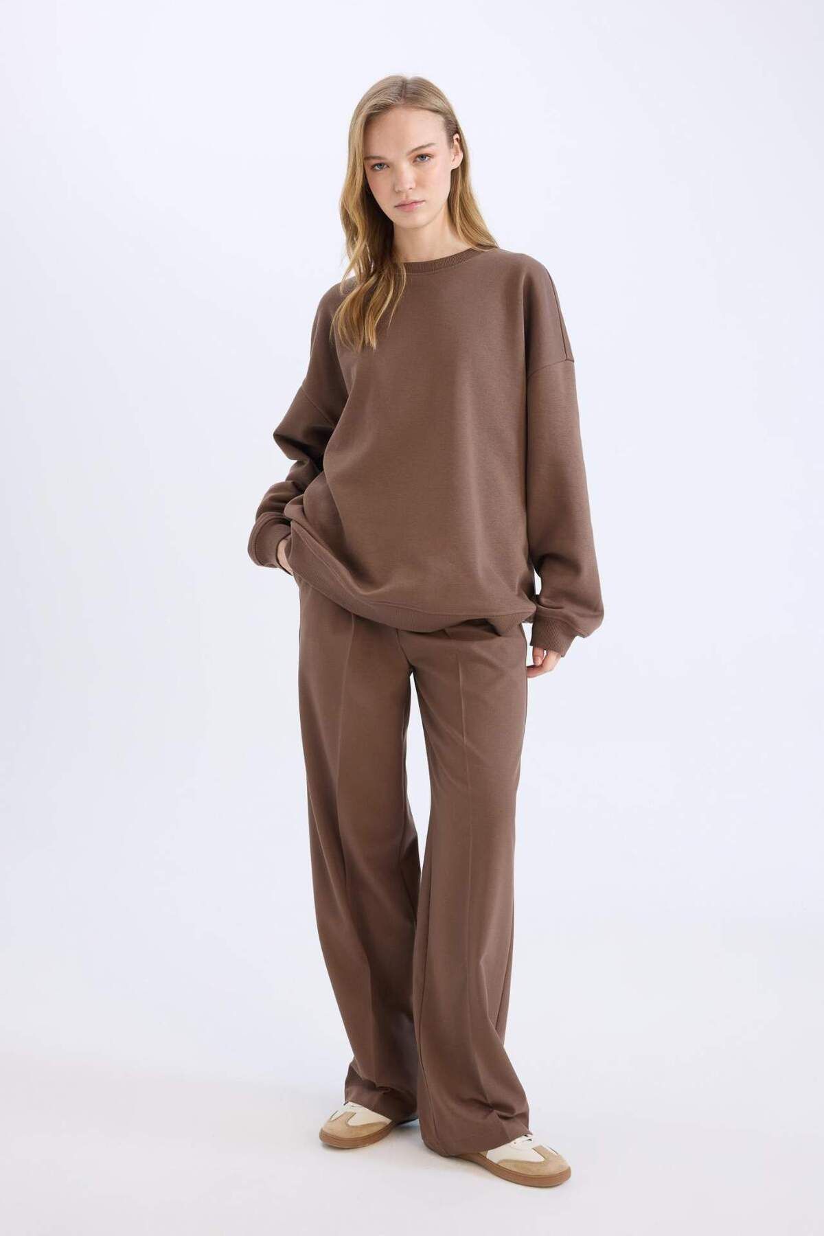 DeFacto-Jogginghose mit hoher Taille und weitem Bein – Doppeltaschen, gerader Schnitt D4360ax25sp 6