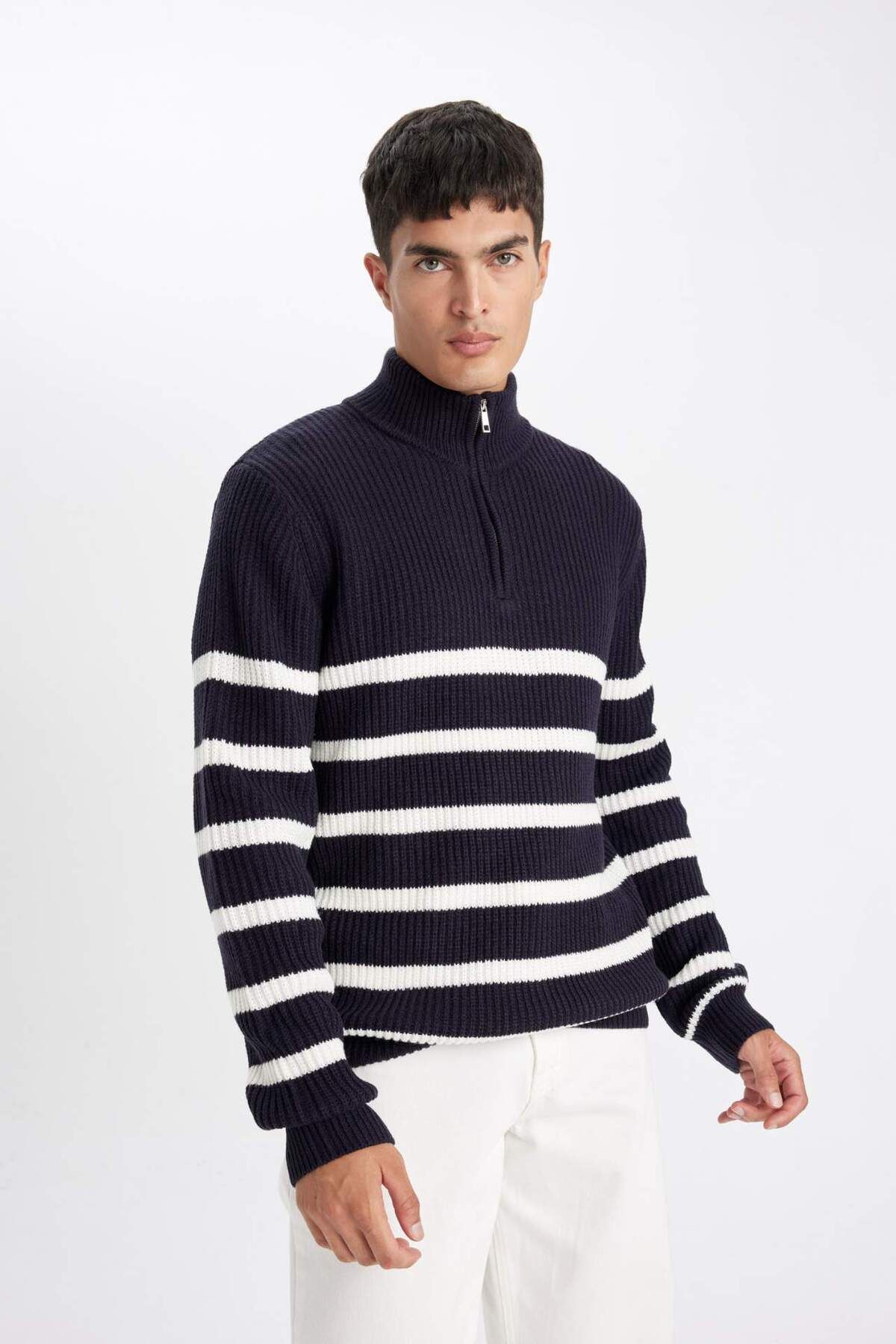 DeFacto-Standard Fit Stand Collar Half Zipper Striped Knitwear Sweater D3274Ax24Wn 4