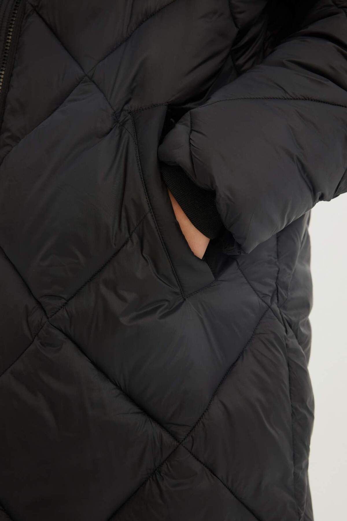 DeFacto-Parka Quilted – wasserabweisender langer Mantel mit Reißverschluss und Taschen A1151AX24WN 5