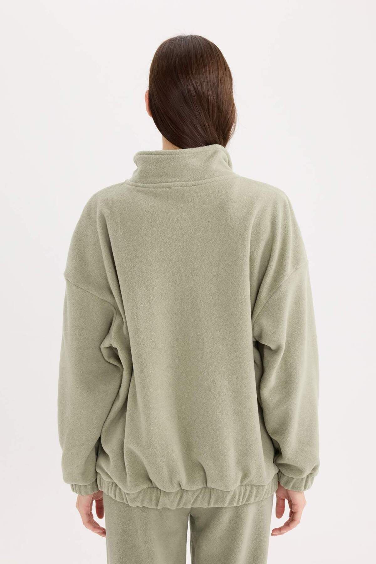 DeFacto-Oversize Wide Fit mikina s vysokým límečkem na zip s vyšívaným fleecem Y2649AZ24WN 6