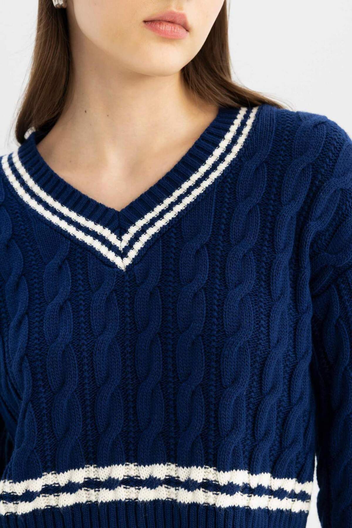 DeFacto-Coool Regular Fit V-подібний виріз, плетені лінії, трикотажний светр C7321AX24WN 5