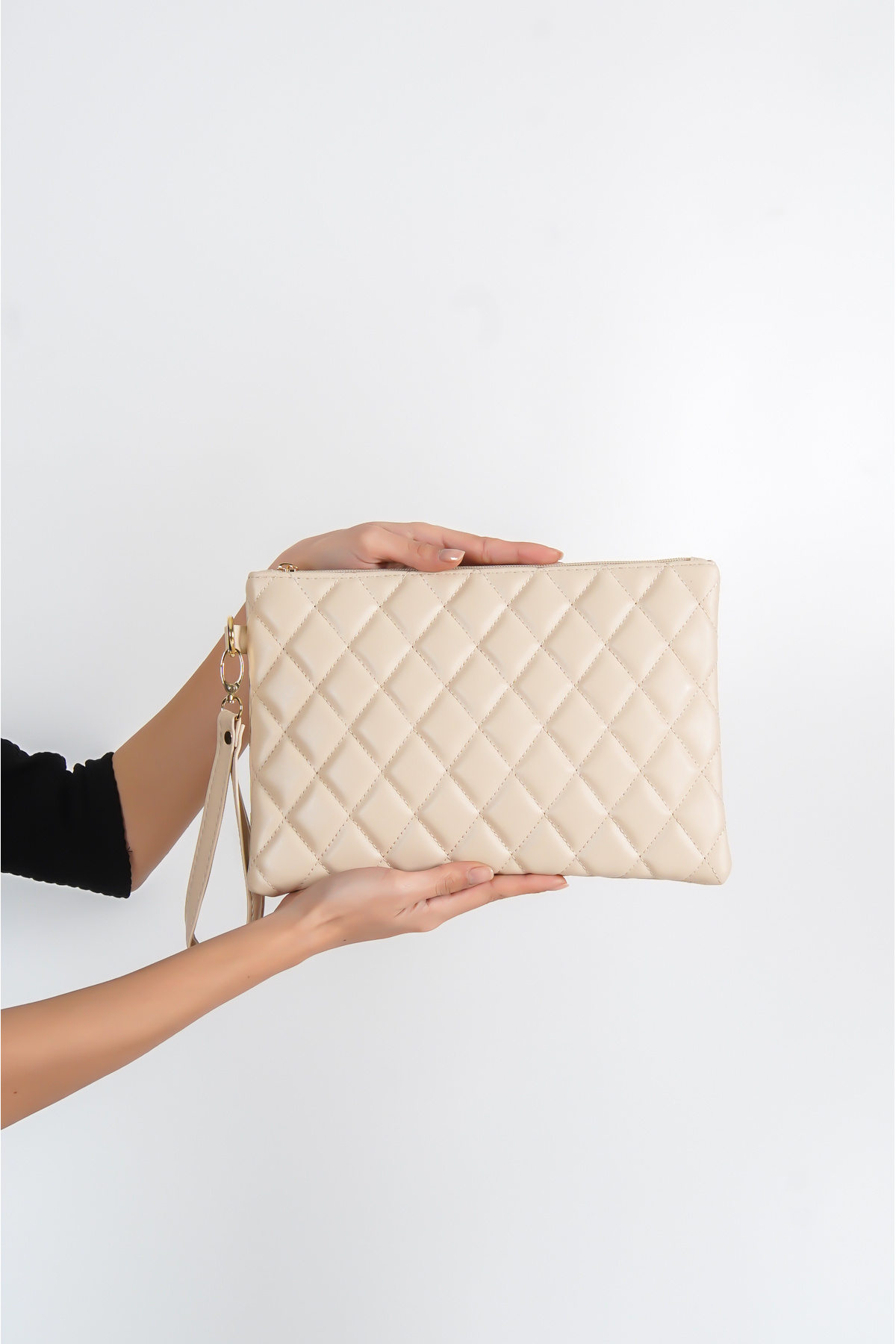 Capone Outfitters-Paris Gesteppte Damentasche in Beige 3
