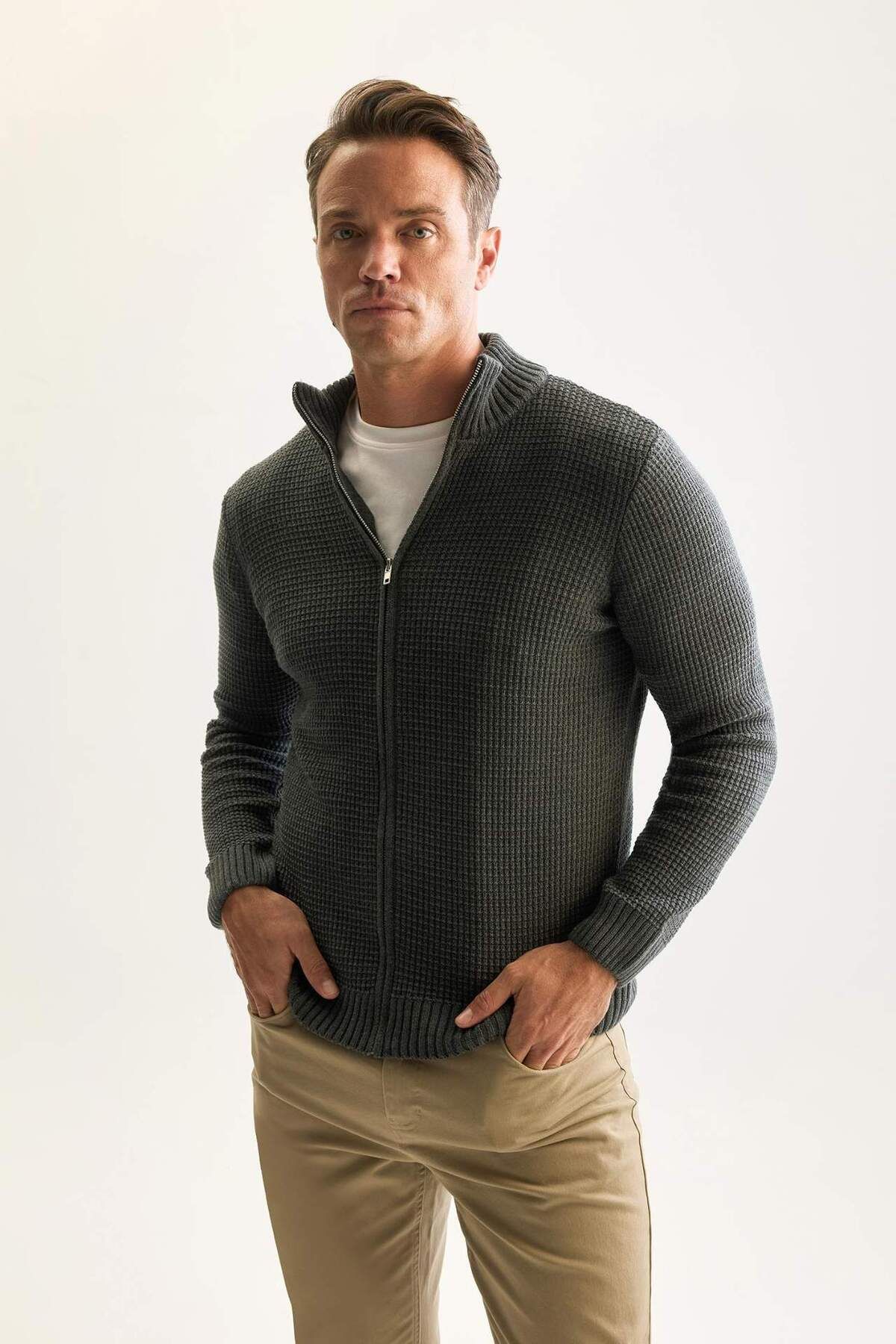 DeFacto-Standard Fit Regular Cut Half Turtleneck Zip Waffle Cardigan R1195Azns 3