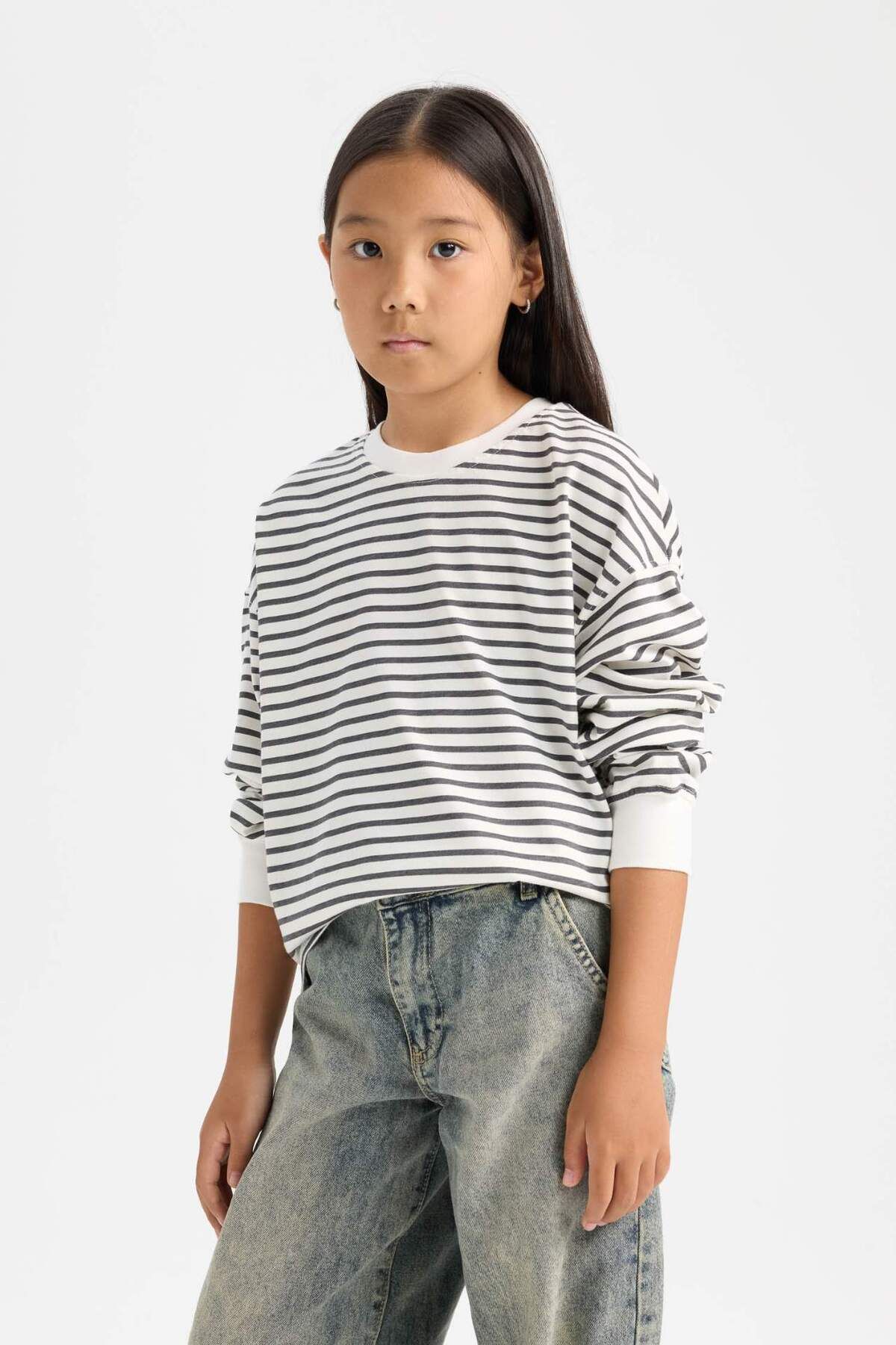 DeFacto-Girl's Relax Fit Crew Neck Striped Sweatshirt D6503A8Ns 4