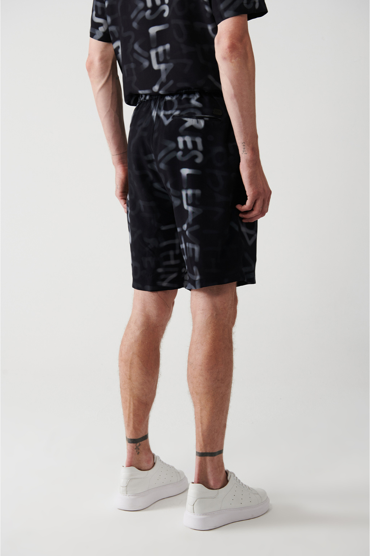 Avva  Erkek Siyah %100 Viskon Yandan Cepli Beli Bağcıklı Şort A31Y3715 - Görsel 5