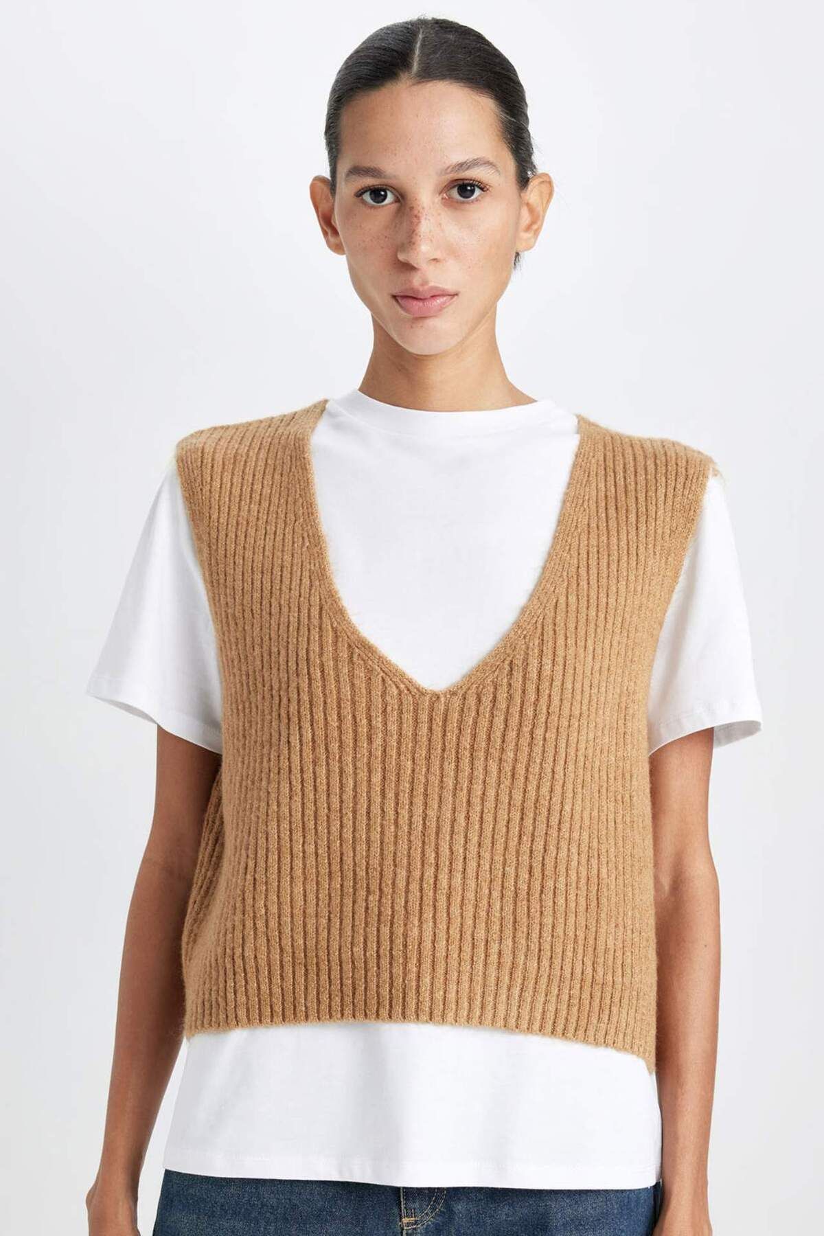 DeFacto-Regular Fit V-Ausschnitt Basic Glattstrickpullover D8588AX24WN 1