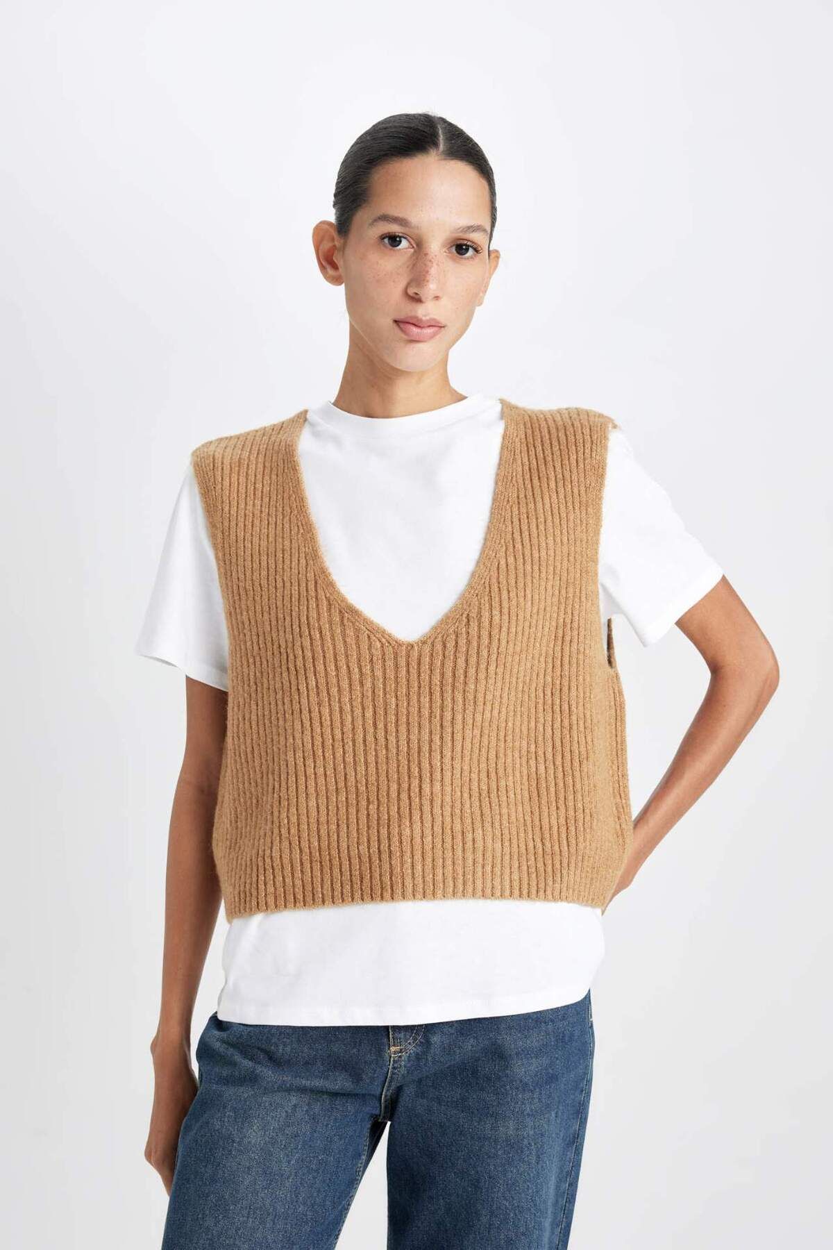 DeFacto-Regular Fit V-Ausschnitt Basic Glattstrickpullover D8588AX24WN 4