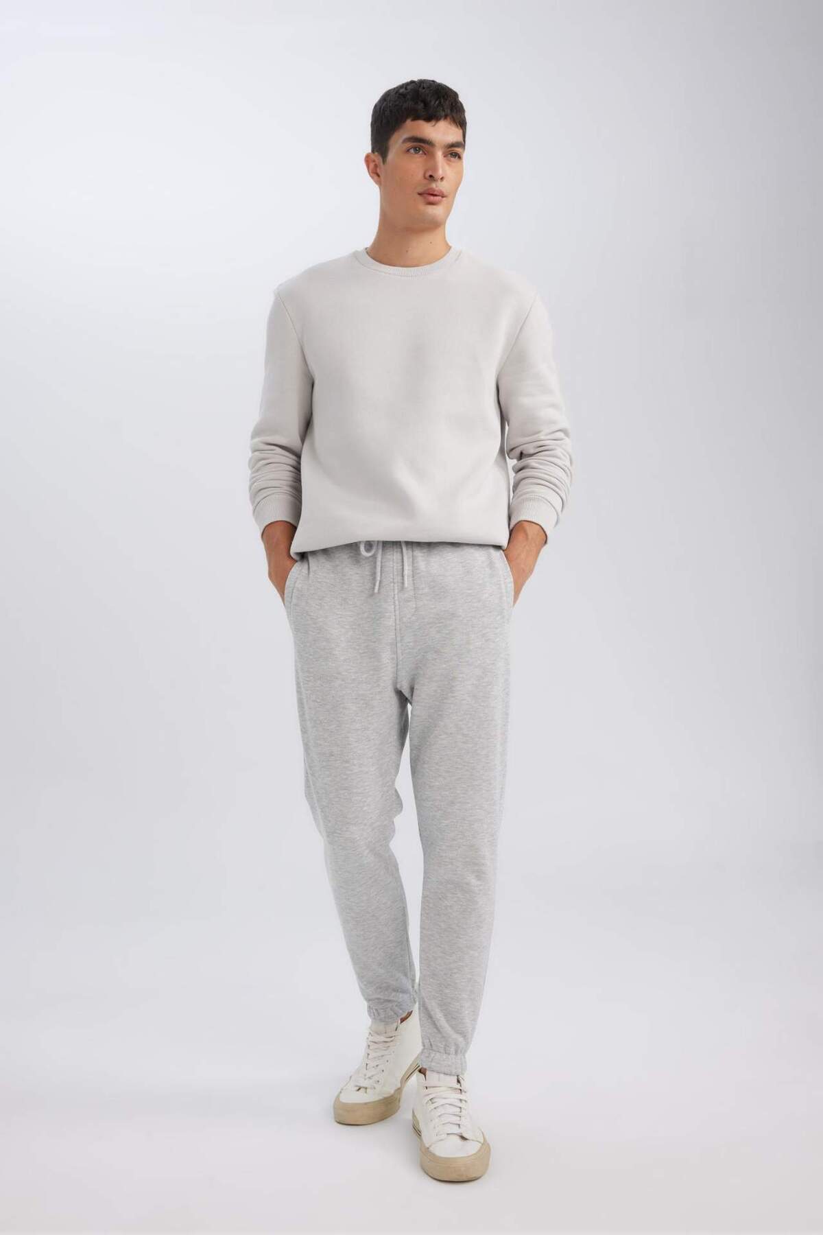 DeFacto-Jogger-Jogginghose – Standard-Passform, Schnür-Taille, elastisches Bein, mit Taschen A6468ax24au 4