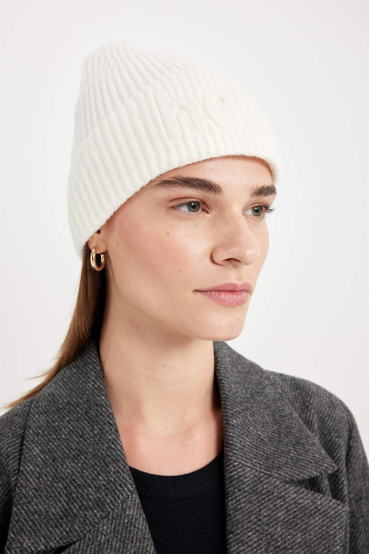 DeFacto-Bedruckte Strickmütze für Damen C6635ax24wn 5