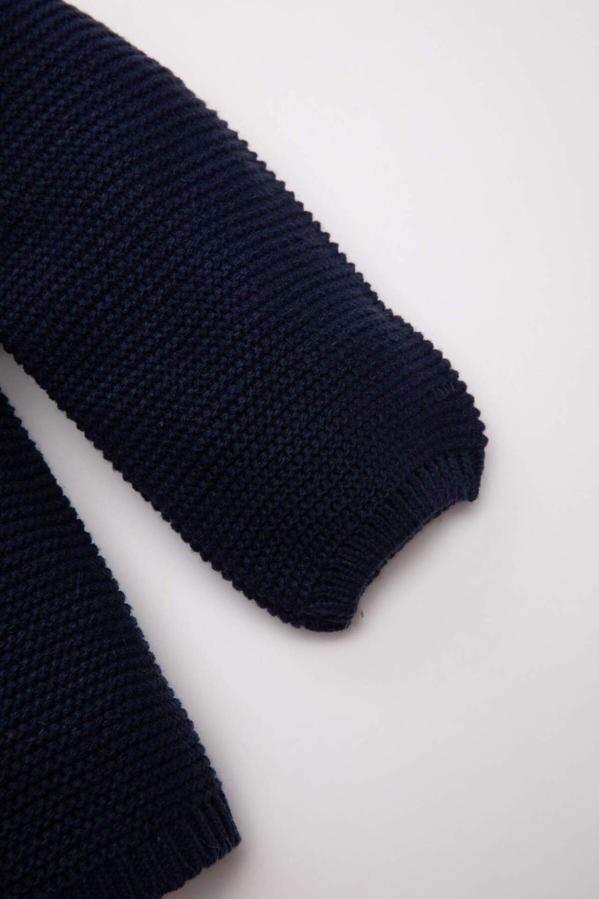 Defacto Erkek Bebek Uzun Kollu Düğmeli Triko Hırka C9601A524AU fotoğrafı 3 (önizleme)