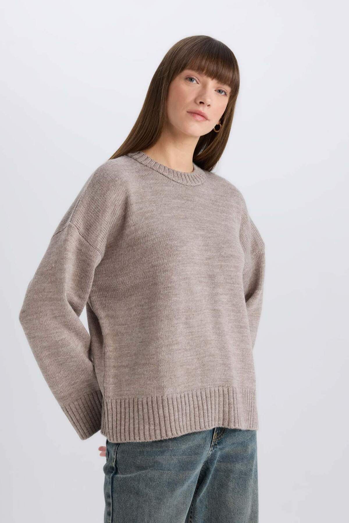DeFacto-Übergroßer, lockerer Basic-Pullover aus einfarbigem Strick mit Rundhalsausschnitt D0036AX24WN 4