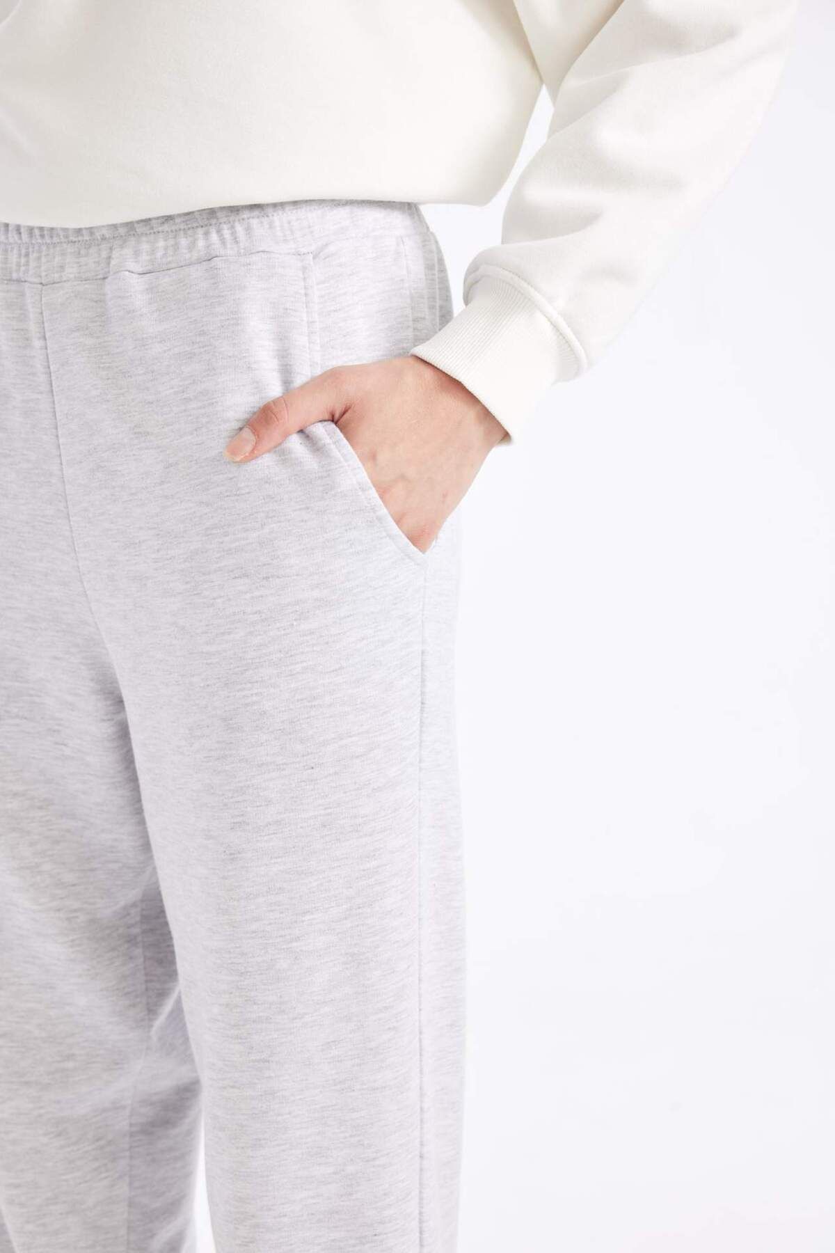DeFacto-Jogger-Jogginghose Basic Plain Taille mit elastischen Beinen mit Taschen D4234AX24AU 6