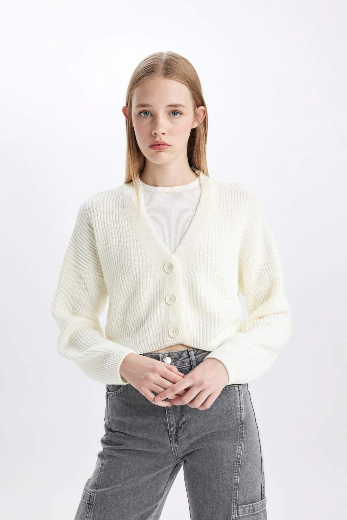 DeFacto-Regular Fit V-Neck Basic Plain Buttoned Knitwear Cardigan U2052Az24Au 3