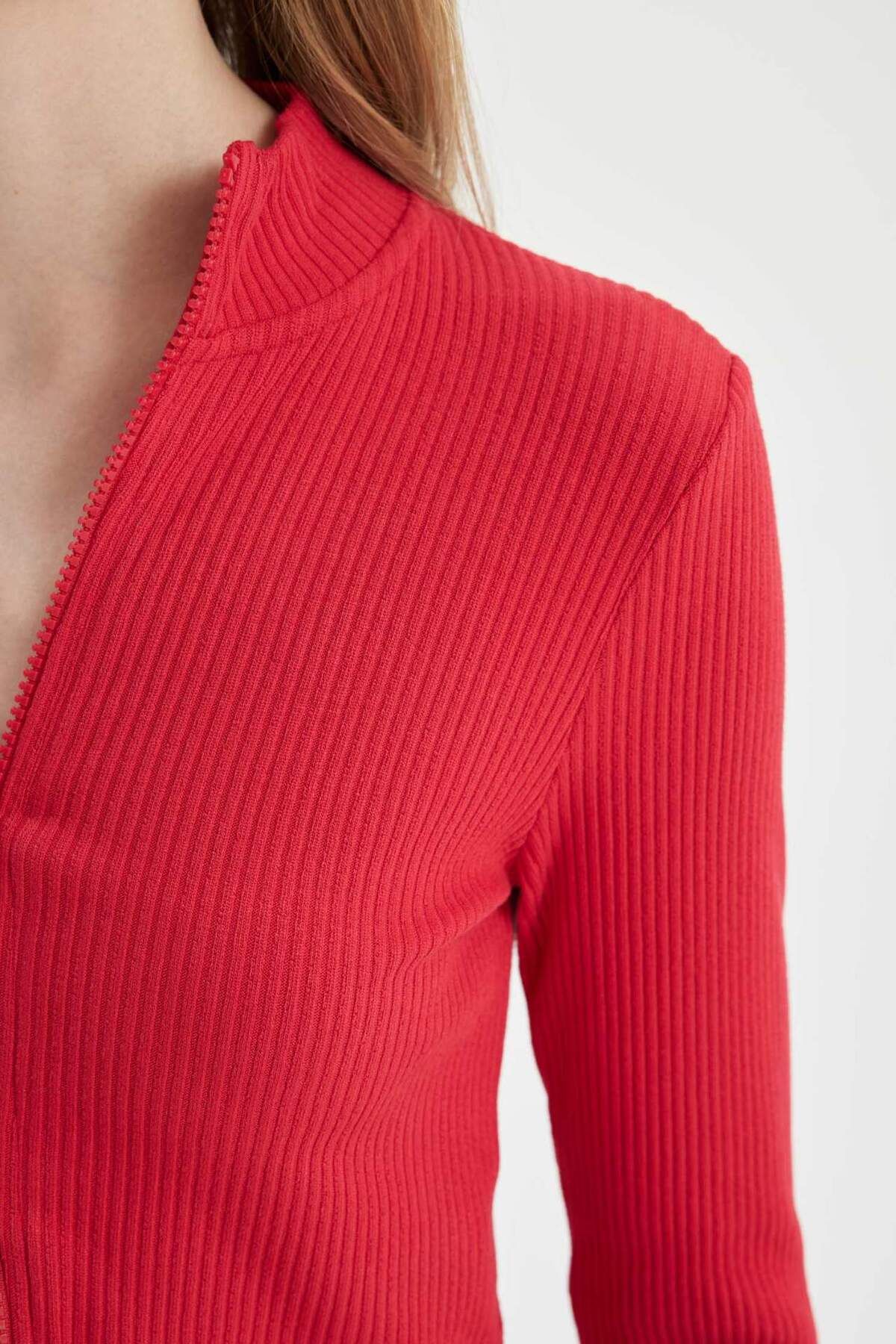 DeFacto-Fitted Stand Collar Basic Plain Zippered Ribbed Camisole Crop Red Cardigan D5124Ax24Au 5