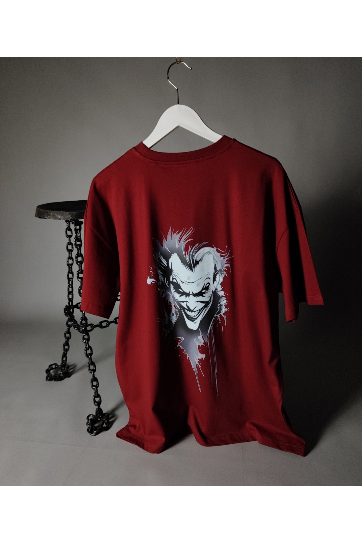 Terziligiyin Gülüşün Ardındaki Kaos – Joker Baskılı Unisex