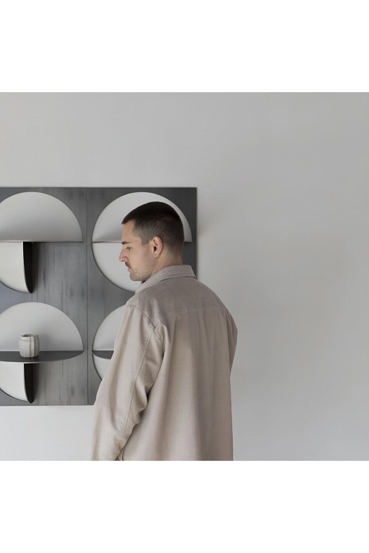 ket furniture-رف Axis وحدة رف جداري أنيق وعصري يتميز بتصميم نصف دائري فريد. 6