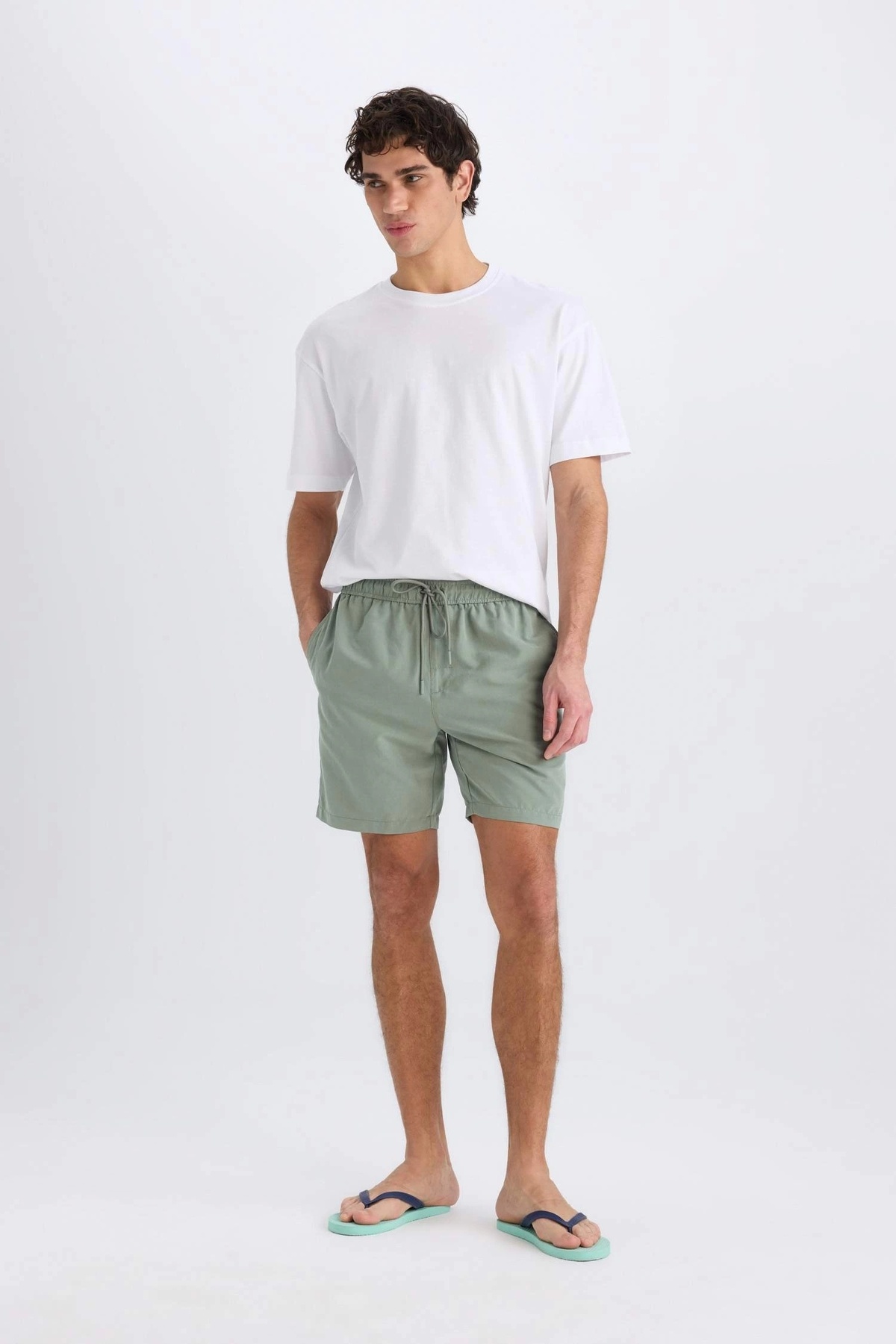 DeFacto-E0993 Khaki Regular Fit Short Size Soft Buttoned Sea Shorts 1