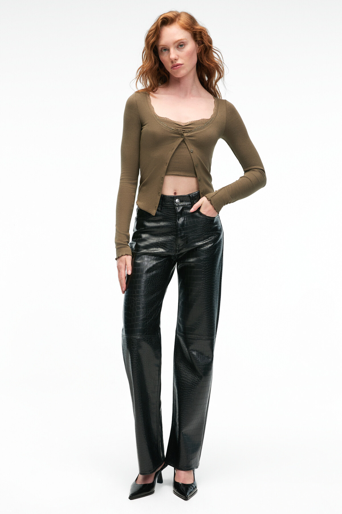 GRIMELANGE  ELVURA Kadın Esnek Kumaşlı Yakası Dantel Detaylı Düğmeli Bluz Ve Atlet İkili Takım Haki Bluz - Görsel 6