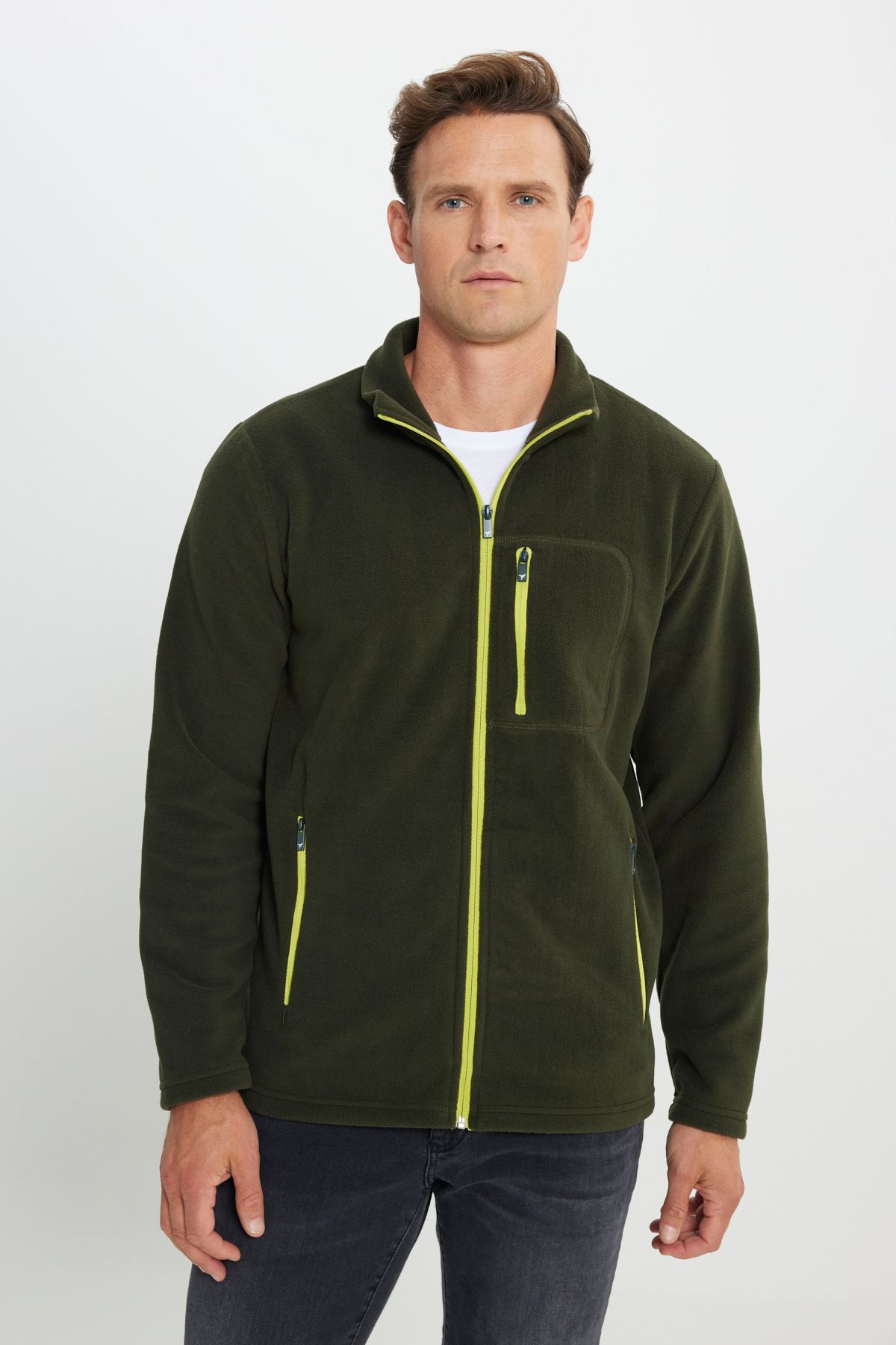 AC&Co / Altınyıldız Classics-Men's Khaki Standard Fit Regular Cut Stand Collar Pocket Zipper Cold Proof Sweatshirt Fleece Jacket 1
