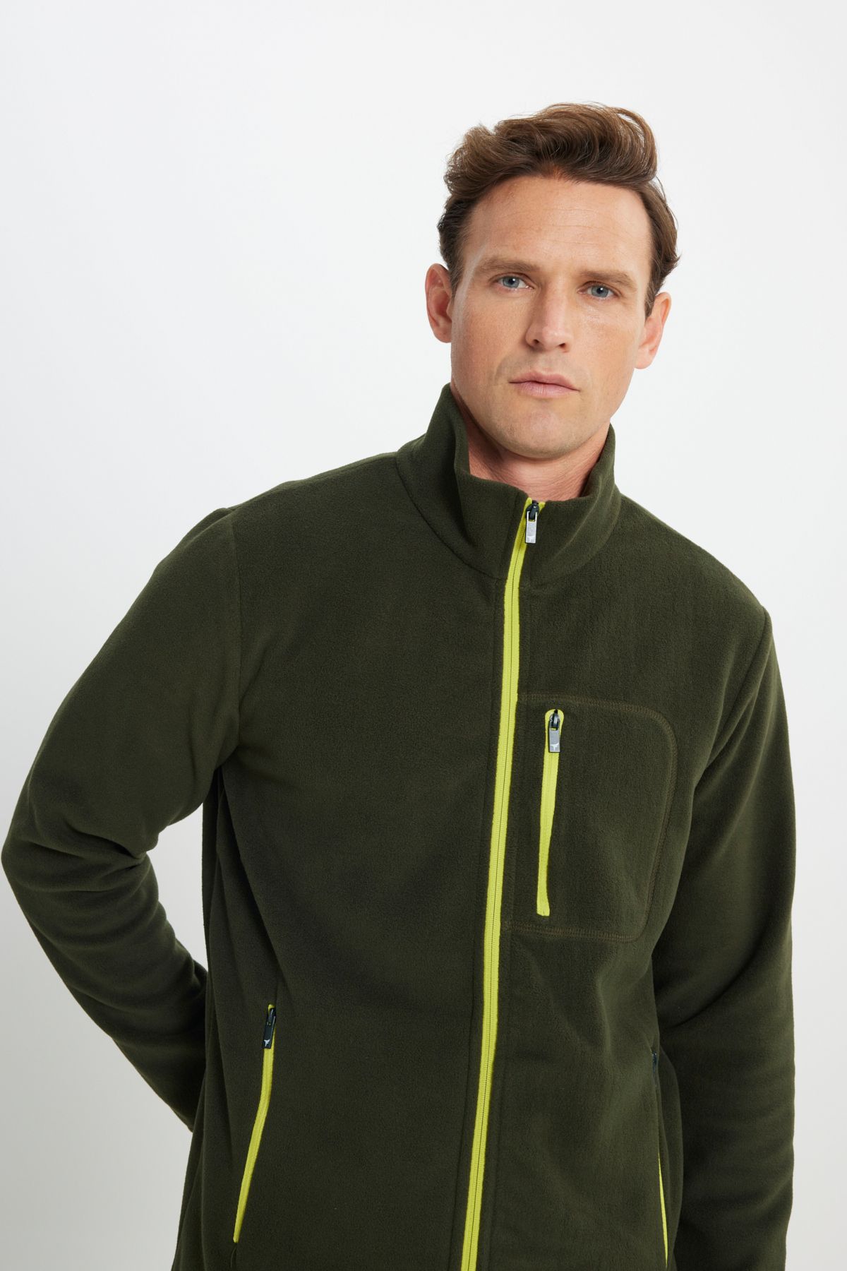 AC&Co / Altınyıldız Classics-Men's Khaki Standard Fit Regular Cut Stand Collar Pocket Zipper Cold Proof Sweatshirt Fleece Jacket 4