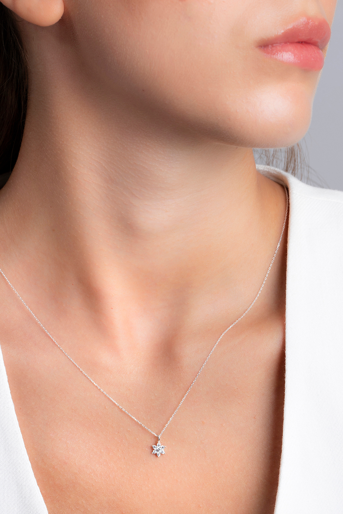 Elika Silver 925 Ayar Gümüş Minimal Lotus Kolye / Çiçek Kolye görsel 4