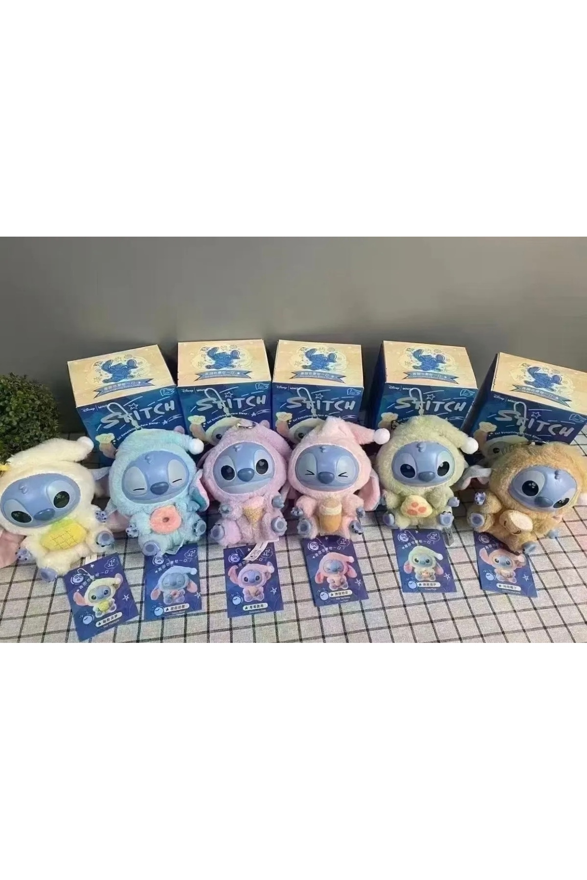 Otantik Home 6'lı Lilo Stitch peluş anahtarlık moda süpriz poşet