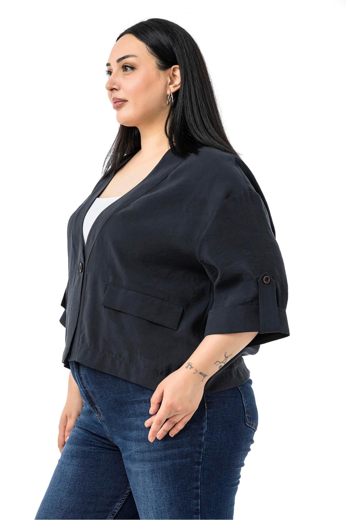 DISENTIS MODEST-Plus Size One Button Short Black Jacket with Low Half Sleeves Epaulettes Pockets 5