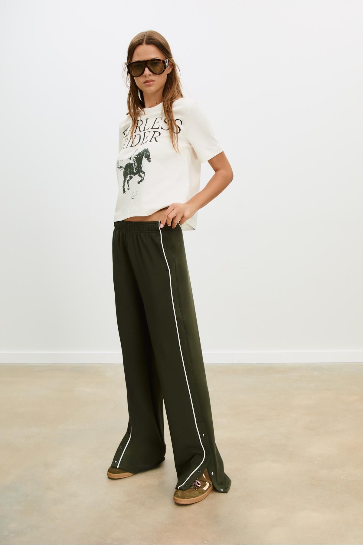 Stradivarius-Soft-touch joggers with buttons 2