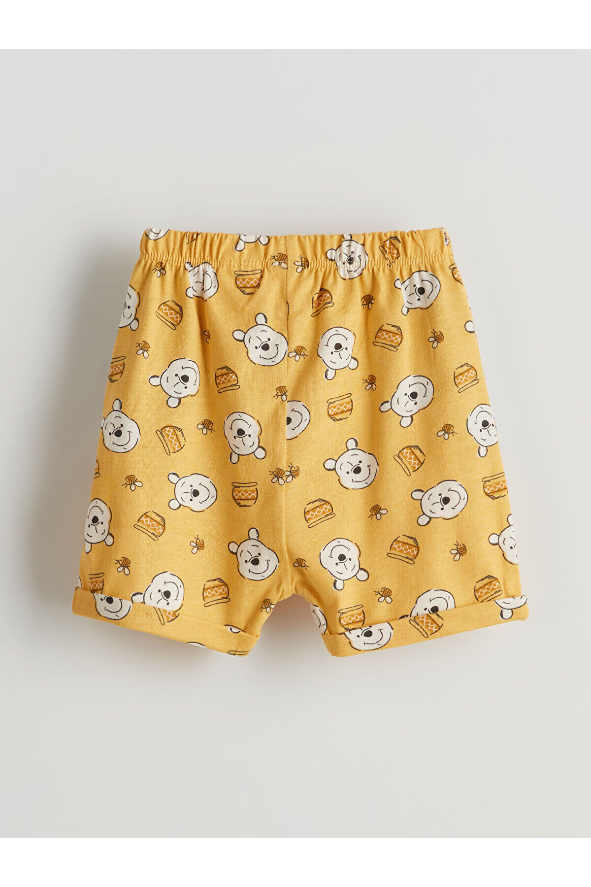 LC Waikiki Nevaa Collection Ekru Winnie the Pooh Baskılı Erkek Bebek Çıtçıtlı Body ve Şort 2'li fotoğrafı 6 (önizleme)