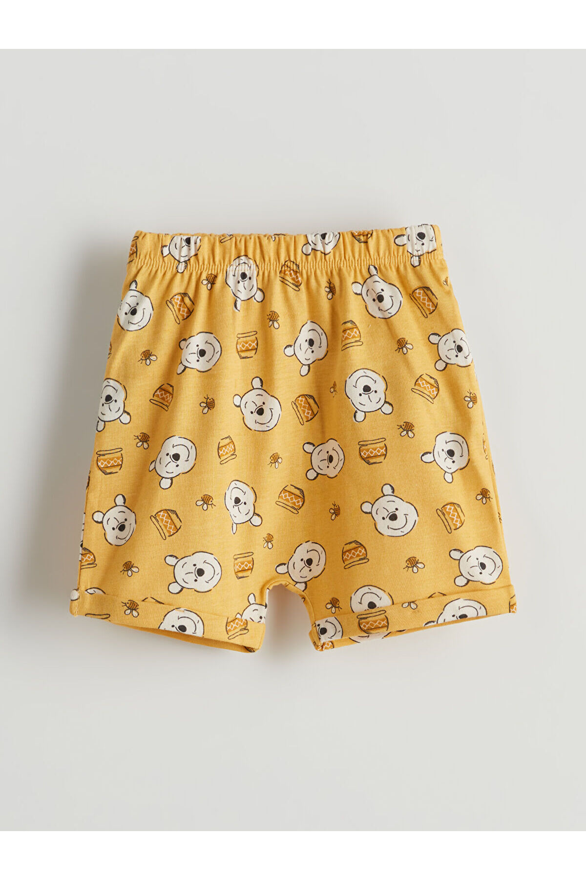 LC Waikiki Nevaa Collection Ekru Winnie the Pooh Baskılı Erkek Bebek Çıtçıtlı Body ve Şort 2'li fotoğrafı 5 (önizleme)