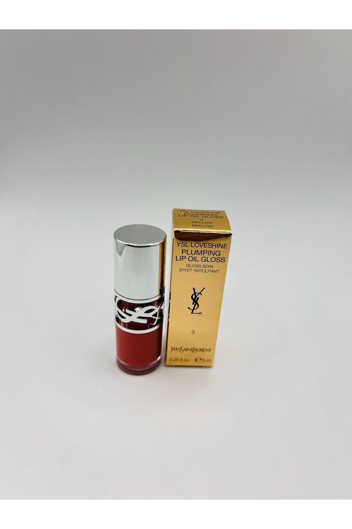 Yves Saint Laurent-Red lipstick from Afs Alwaran No. 3 1