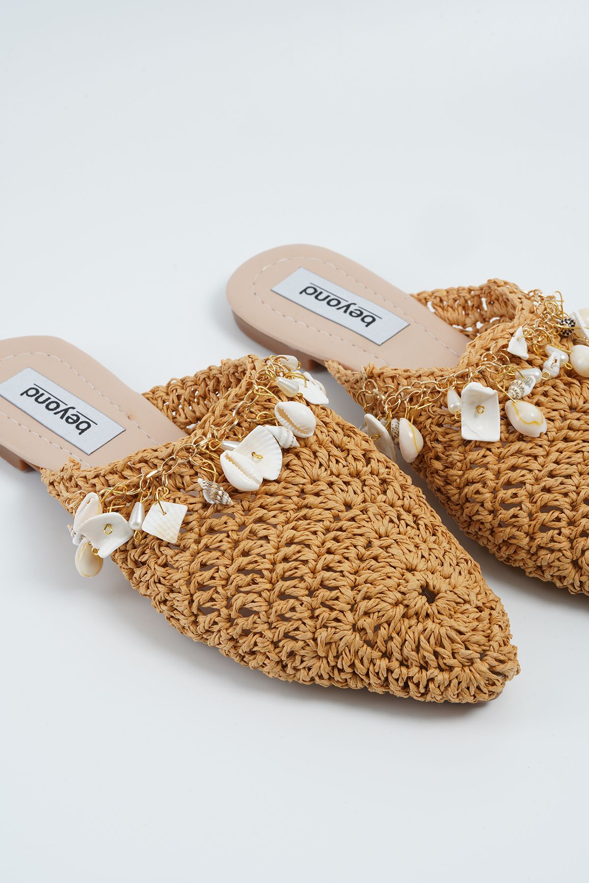 Beyond-Papuci de damă Camel Salome Straw Shell Accesorii BYNDSLM01 6