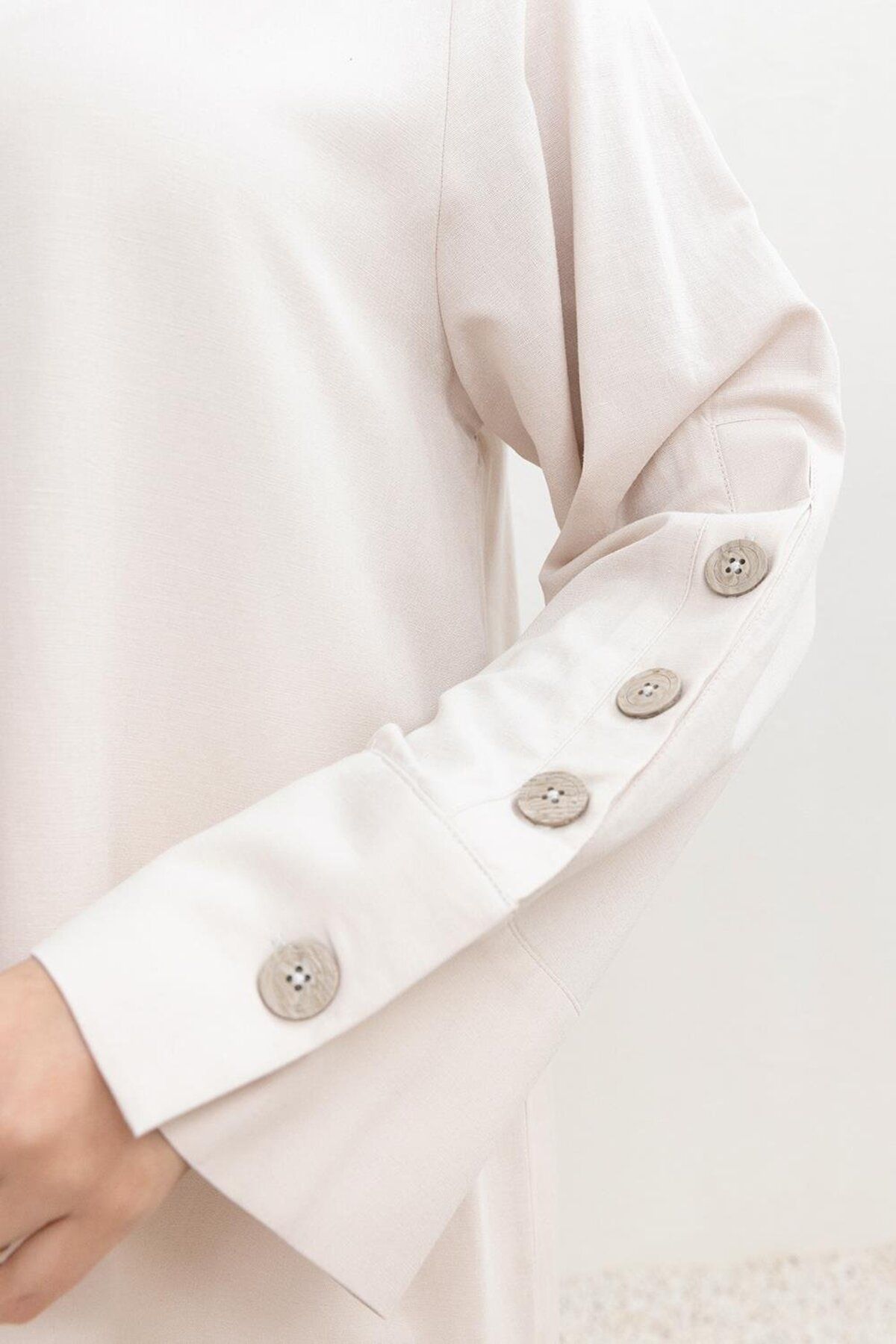 ALLDAY-Stone-Cuff Button Linen Tunic 2