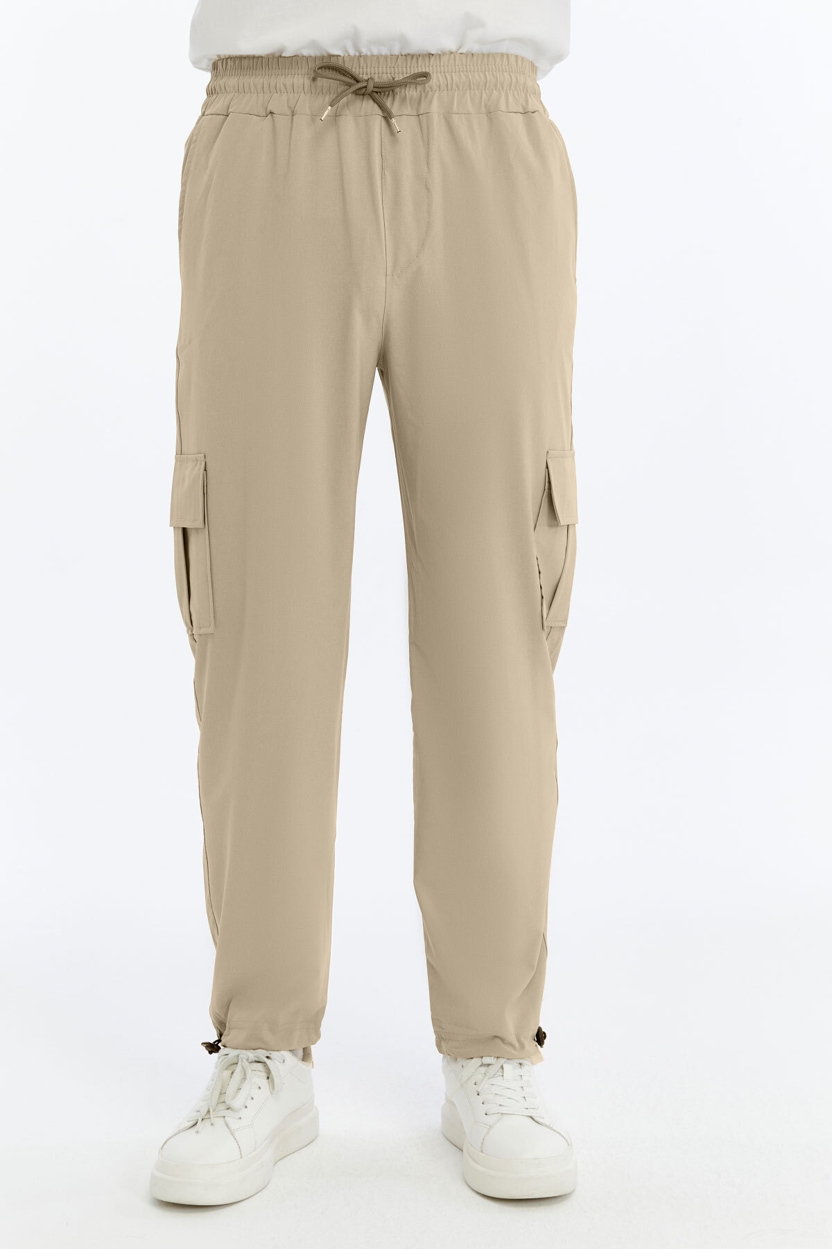 Men's Summer Oversize Parachute Fabric Cargo Pocket with Leg Clip, Baggy Pants