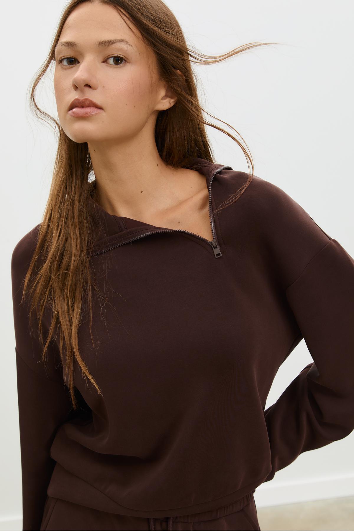 Stradivarius  Yumuşak Dokulu Yan Fermuarlı Sweatshirt - Görsel 4