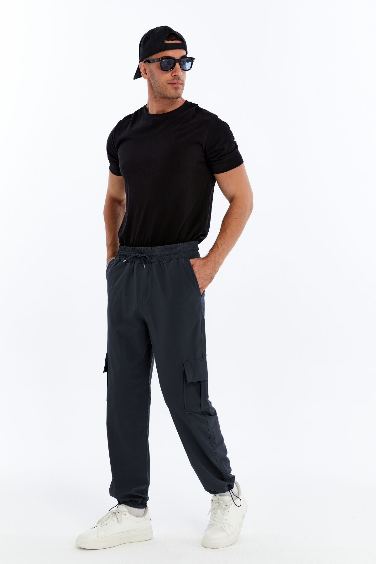 Men's Summer Oversize Parachute Fabric Cargo Pocket with Leg Clip, Baggy Pants