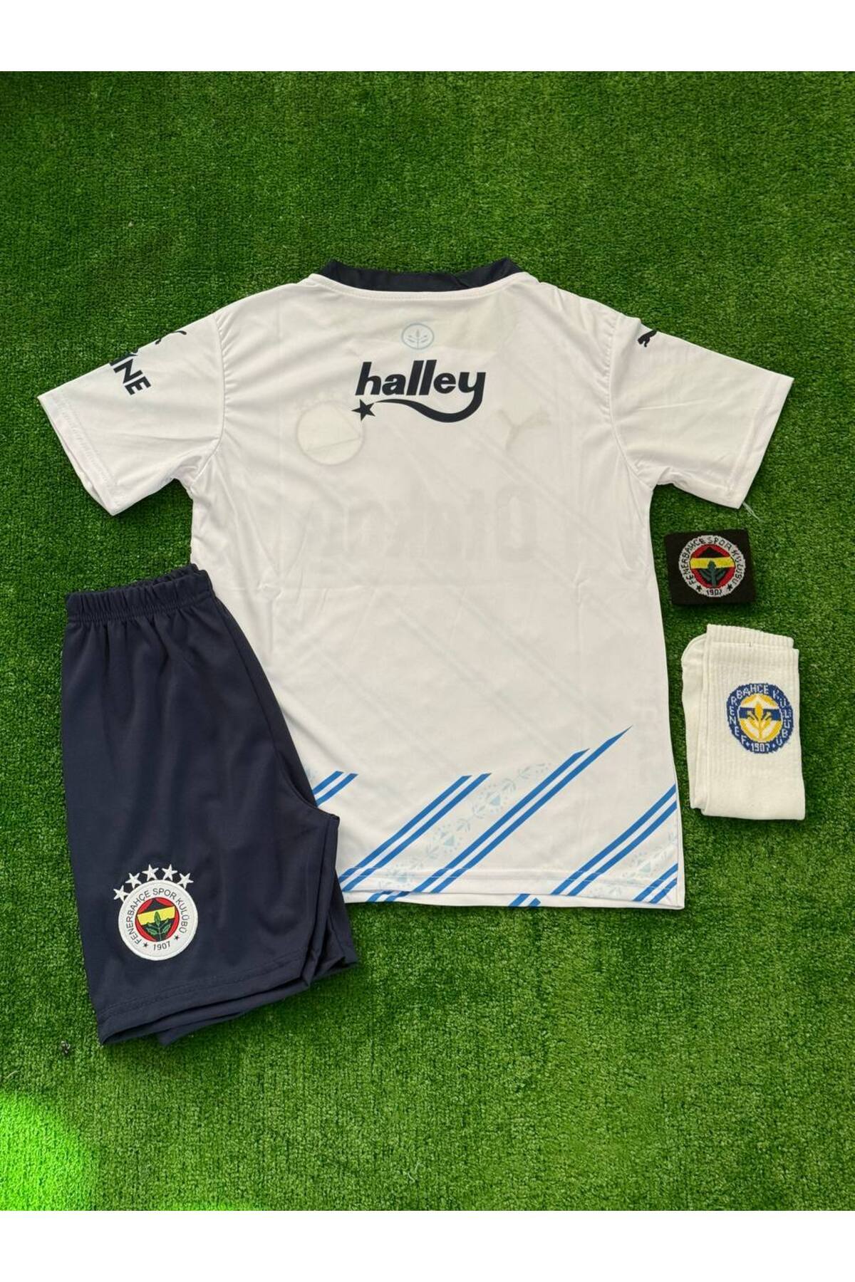 SPECİAL ARENA .F.e.n.e.r.b.a.h.ç.e. 2024/25 İSİMSİZ DEPLASMAN BEYAZ Yeni Sezon Çocuk Forması 4'lü Set