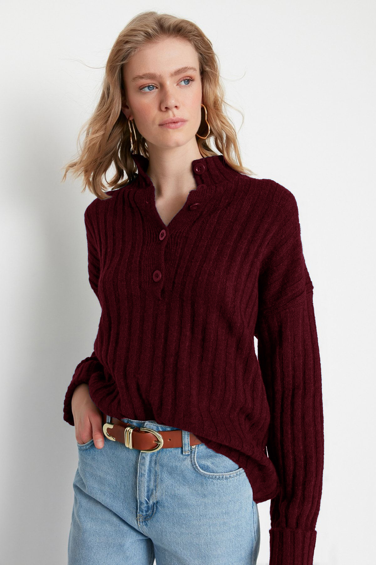 Trendyol Collection Sweter z dzianiny w kolorze claret red, szeroki wzór, mię...
