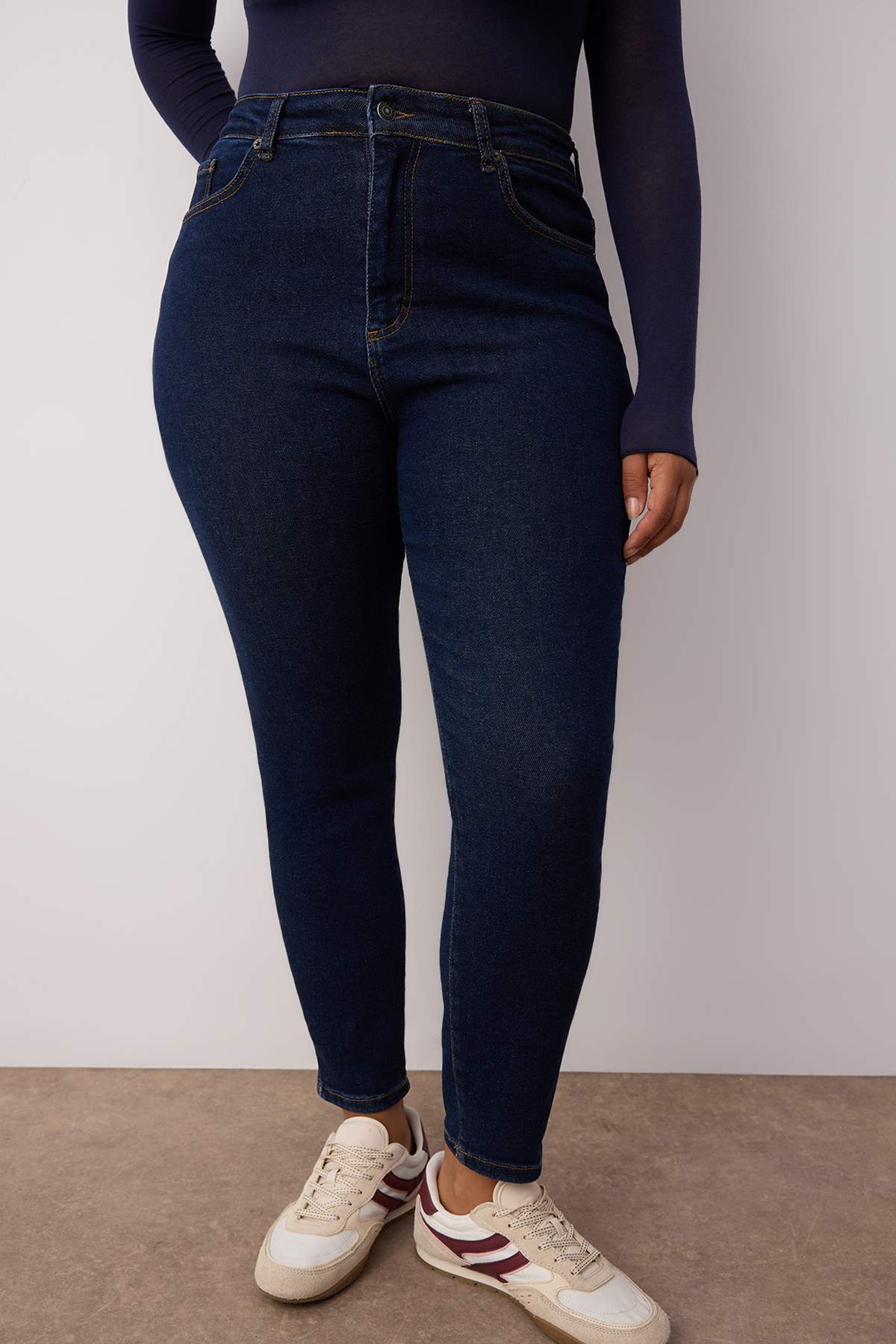 Trendyolmilla  Koyu Mavi Yüksek Bel Esnek Skinny Denim Büyük Beden Jeans TBBAW26CJ00006 - Görsel 3