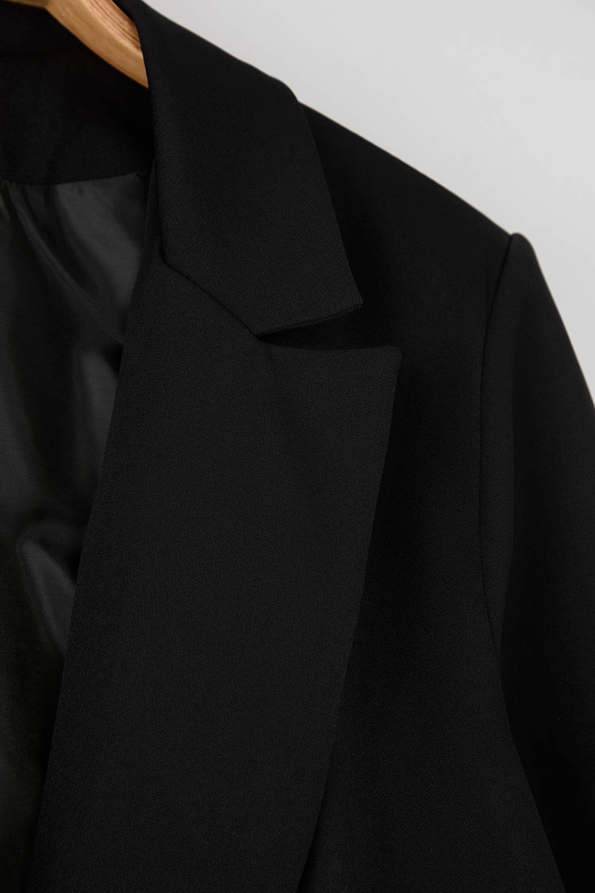 Trendyol Curve-Black Oversize Lined Button Woven Plus Size Blazer Jacket Tbbaw26Ag00006 7