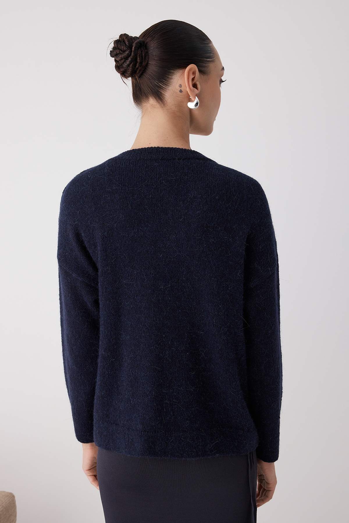 Trendyolmilla  Wardrobe Essentials Lacivert Alpaka Yün Karışımlı Geniş Kalıp Triko Kazak|TWOAW26KZ00000 - Görsel 4