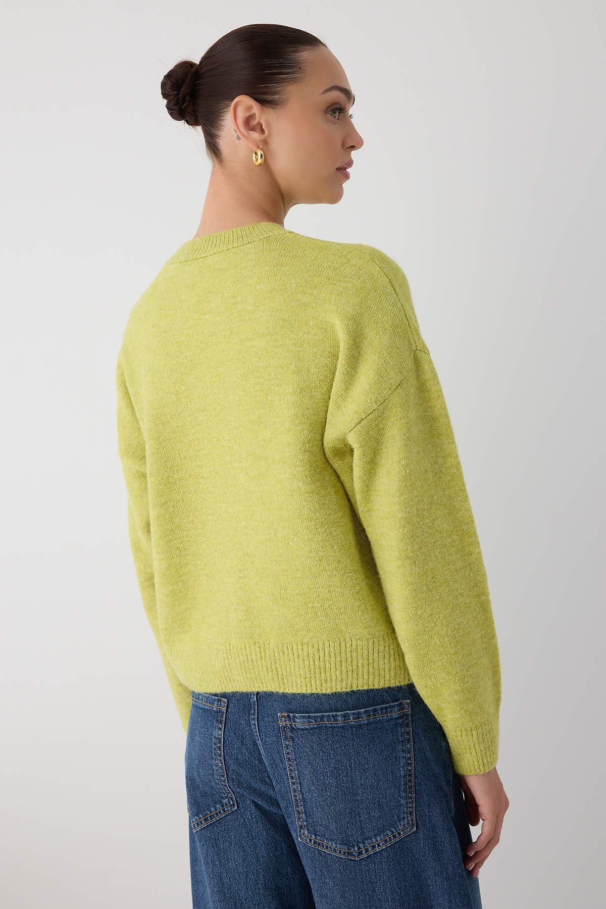 Trendyolmilla  Wardrobe Essentials Yeşil Alpaka Yün Karışımlı Premium İplik Geniş Kalıp Triko Kazak|TWOAW26KZ00080 - Görsel 4