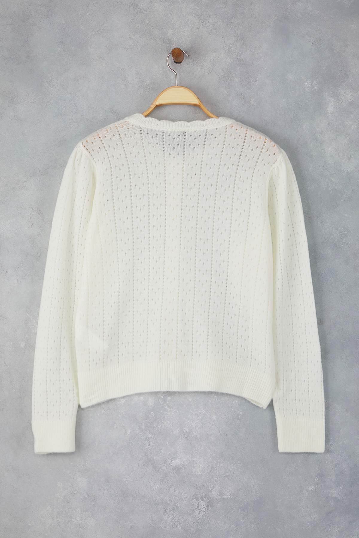 Trendyolmilla  Ekru Yumuşak Dokulu Ajurlu Triko Hırka TWOAW26HI00034 - Görsel 6