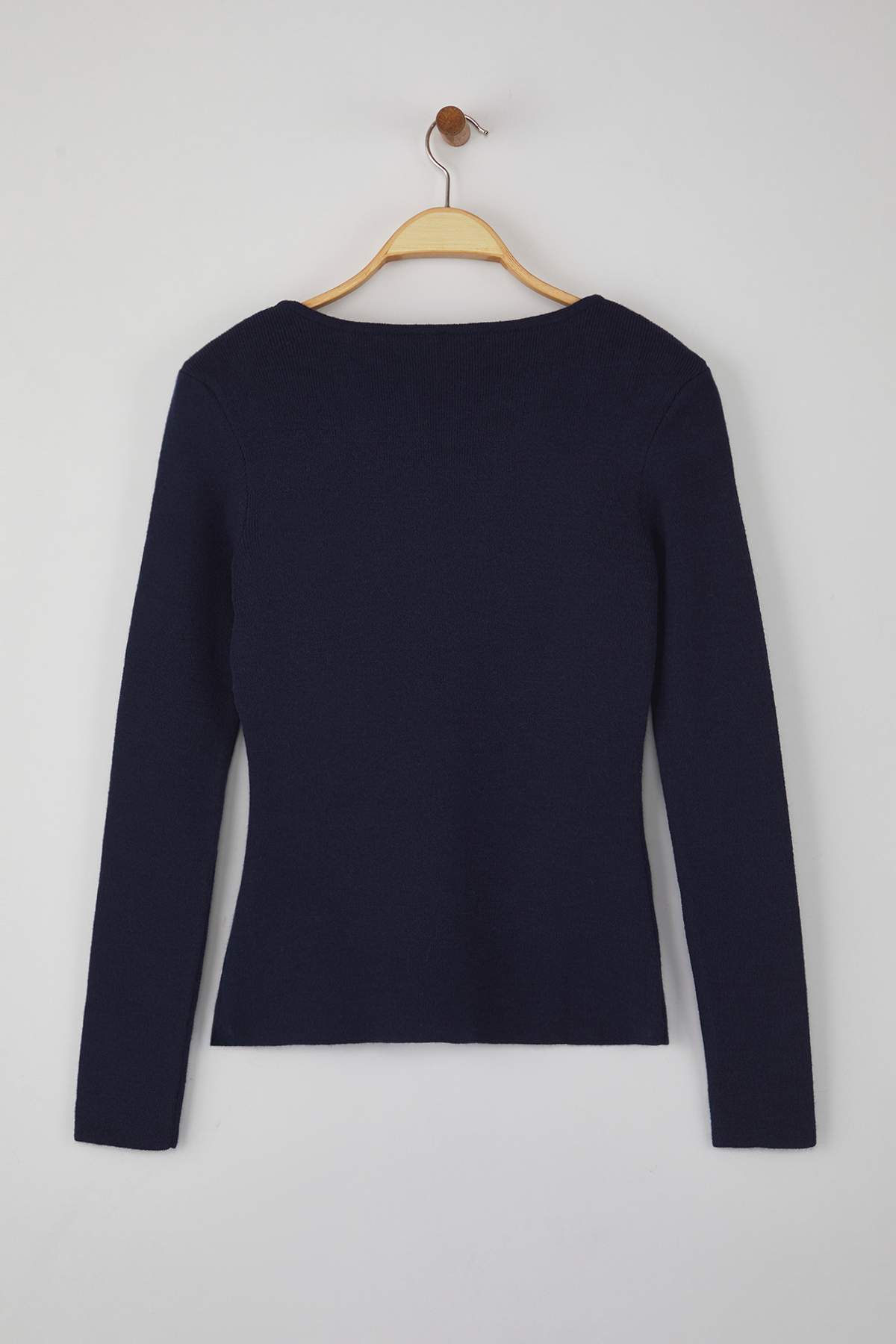 Trendyolmilla  Lacivert Premium İplik/Özel İplik Fitted/Vücuda Oturan Yünlü Triko Hırka TWOAW26HI00046 - Görsel 6