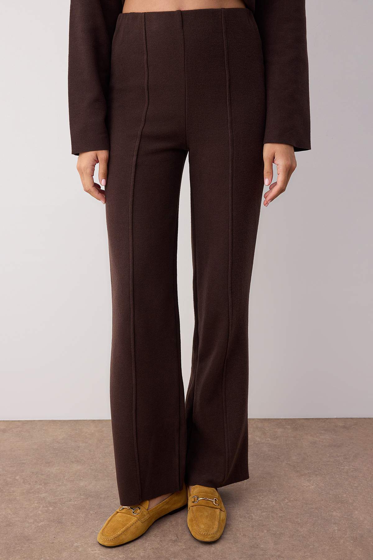 Trendyolmilla  Kahverengi Selanik Nervürlü Regular/Normal Kesim Örme Alt - Üst Takım TWOAW26AU00036 - Görsel 3