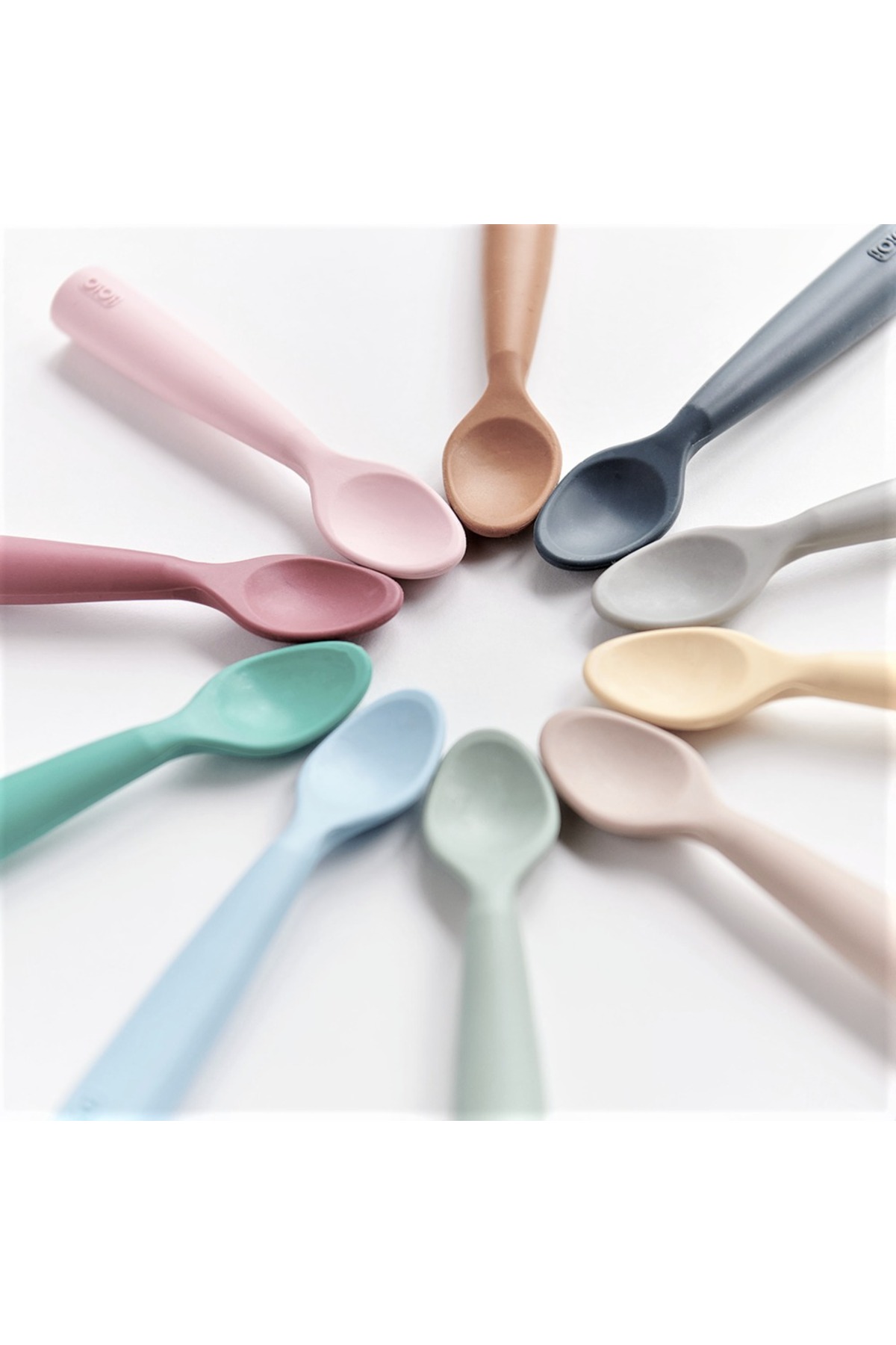 OiOi Nam Nam Silikon Bebek Mama Kaşığı – Sarı | 6 Ay | %100 Gıda Sınıfı | Bpa’sız | Yerli Üretim fotoğrafı 2 (önizleme)